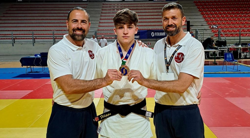 FILIPPO CANTER E L ACCADEMIA JUDO FANO CENTRANO UNO STORICO TITOLO ITALIANO